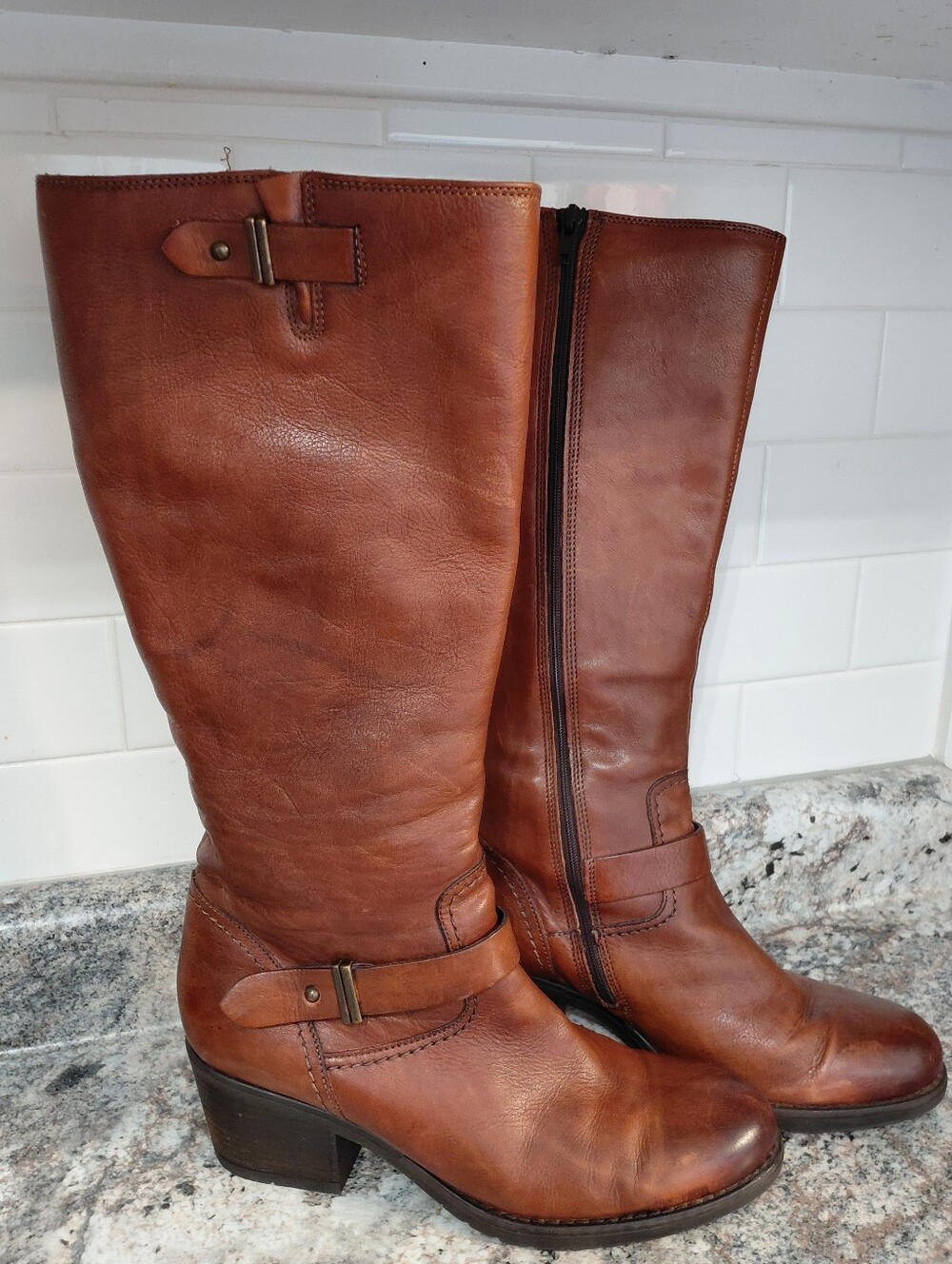 Clarks Women's Mojita Crush Distressed Leather Boots in Cognac Chestnut Brown